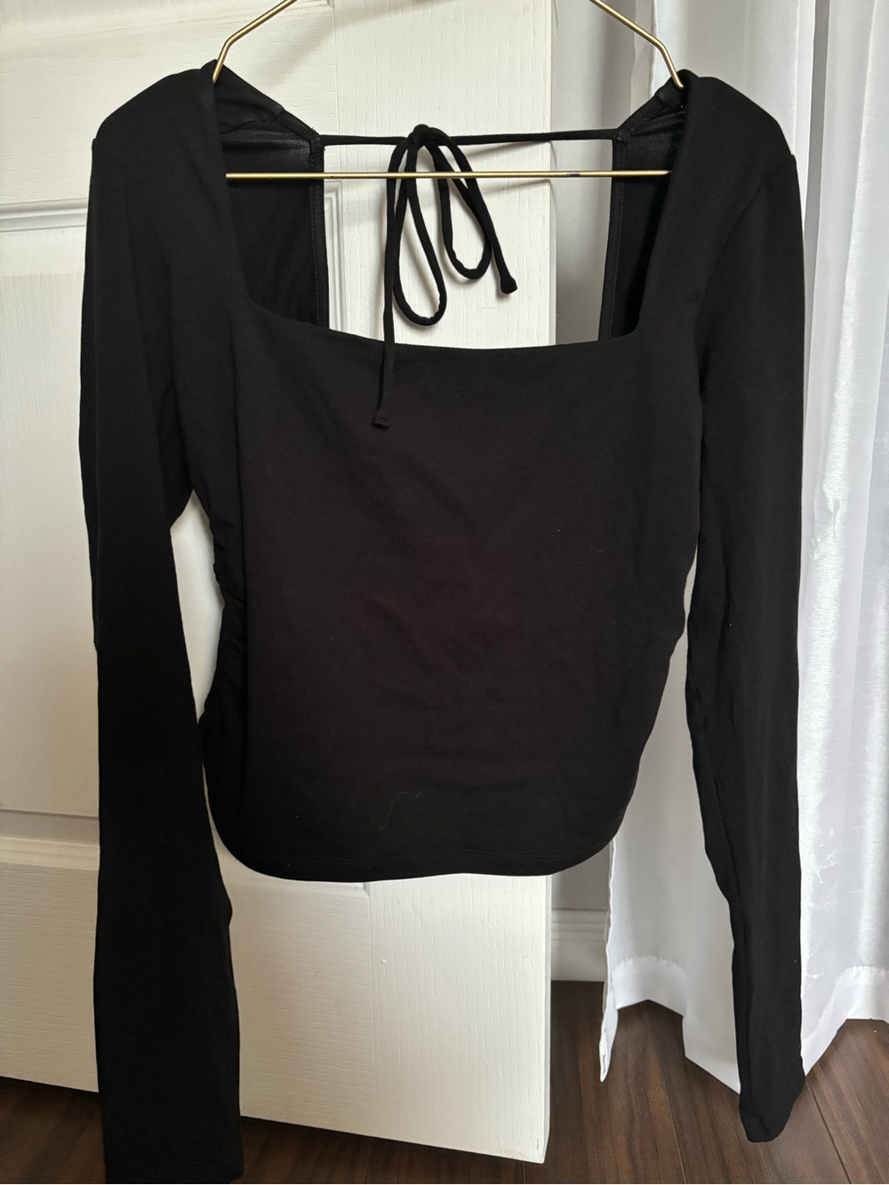 Garage Black Long-Sleeve Square Neck Tie-Back Top